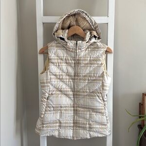 Patagonia Women’s Down With It Outdoor Vest